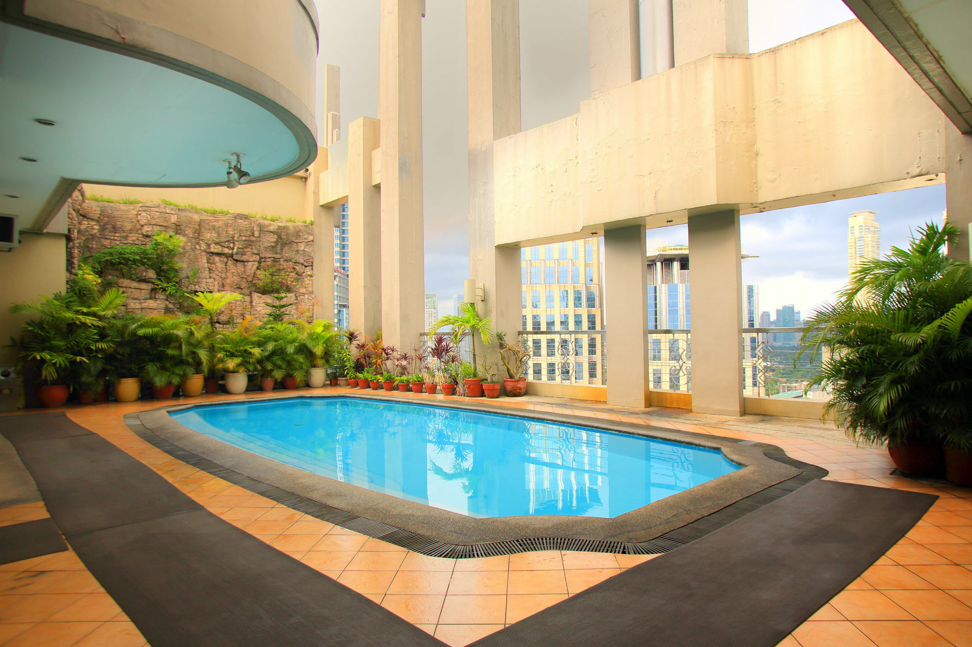 Bsa Suites Makati City Esterno foto